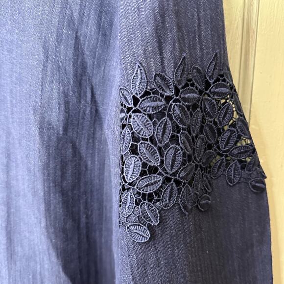 Soft Surroundings Morelos Blouse Blue Tunic Floral Eyelet Womens Large V Neck - Picture 5 of 6